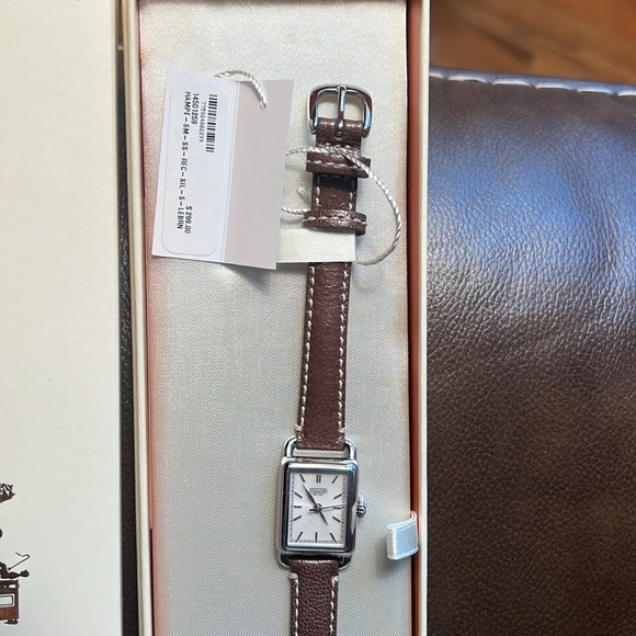 Coach watch with leather band - Picture 2 of 15
